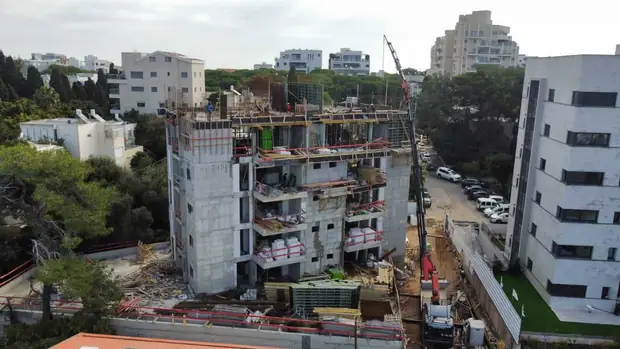 התור 6, תמונה 14