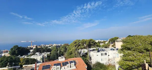 התור 6, תמונה 2